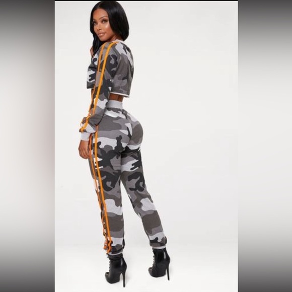 NWT Grey Camo joggers/orange pinstripes on the side with matching Crop Top - Picture 7 of 7